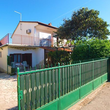 Apartments Luciano 1576 Лижнян Экстерьер фото